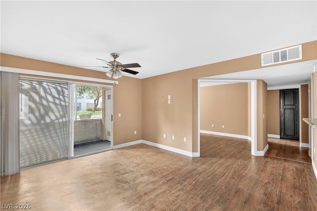 5710 East Tropicana Avenue 1047 — photo 4 of 15