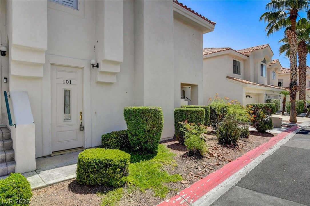 7637 Valley Green Drive 101 — photo 2