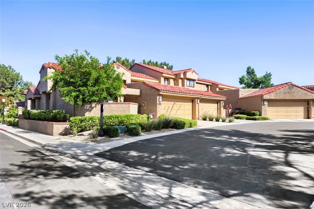 7363 Mission Hills Drive — photo 4