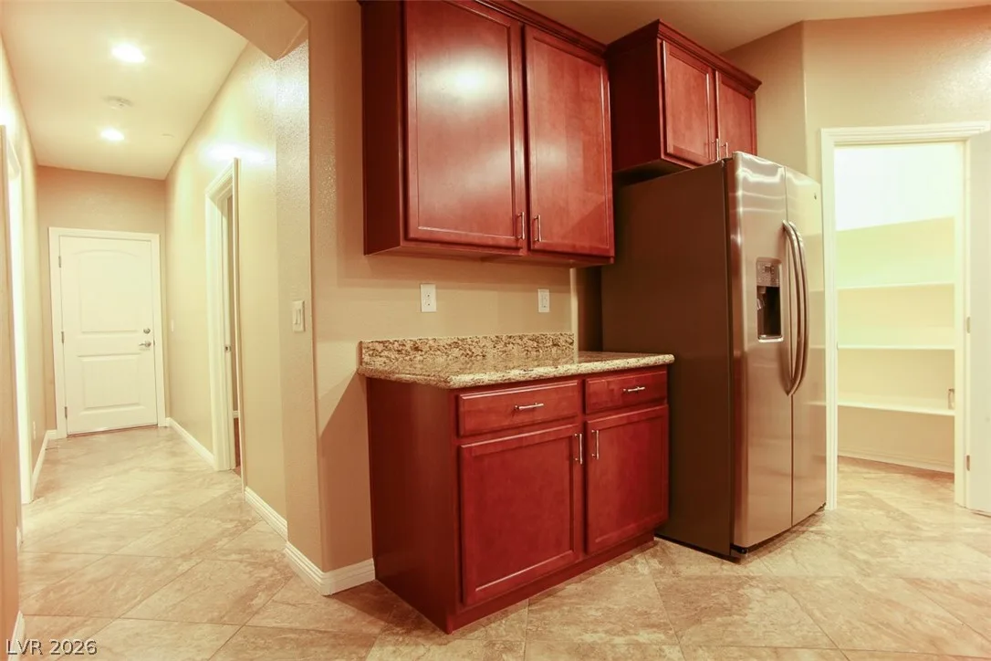 816 Applecross Avenue — photo 4
