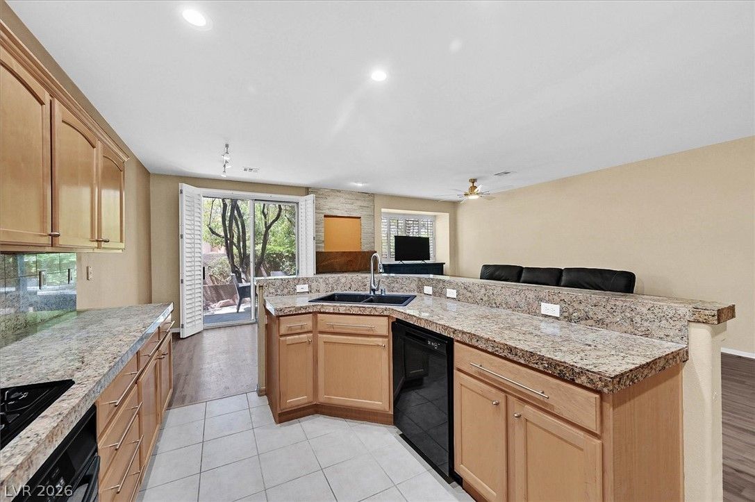 1405 San Juan Hills Drive 104 — photo 4 of 25