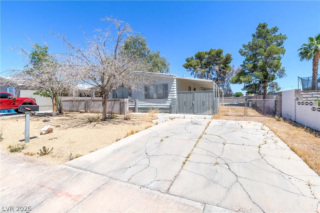 3650 Arbolado Drive — photo 2