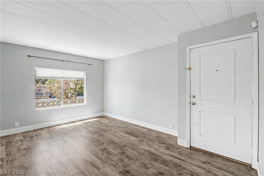 3650 Arbolado Drive — photo 4