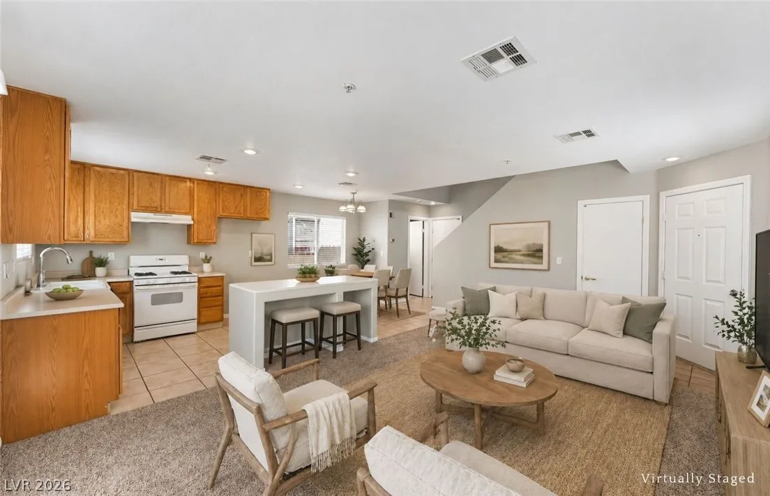 3203 Sunrise Cove Avenue — photo 2