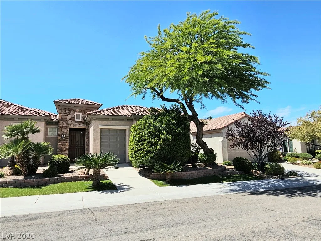 2139 Twin Falls Drive — photo 4