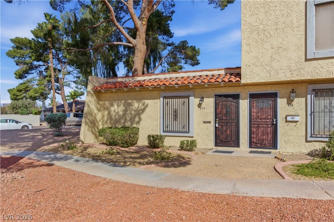 434 Las Casitas Way — photo 5