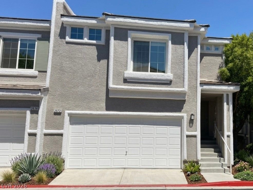 2572 Favorable Pointe Court — photo 1 of 17