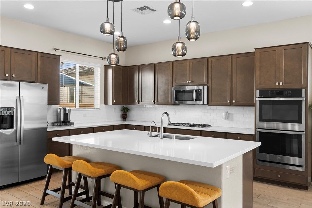6009 La Coste Street — photo 4 of 33