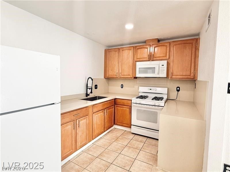 3209 El Morro Avenue — photo 2