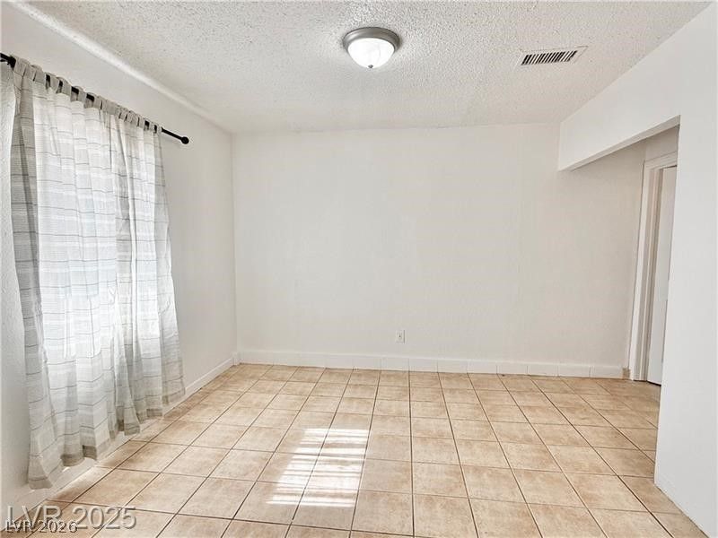 3209 El Morro Avenue — photo 4