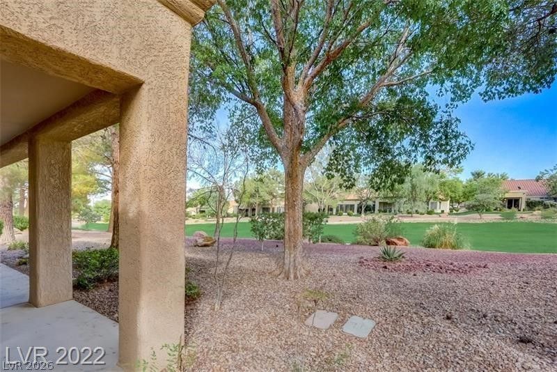 2620 Highvale Drive — photo 2