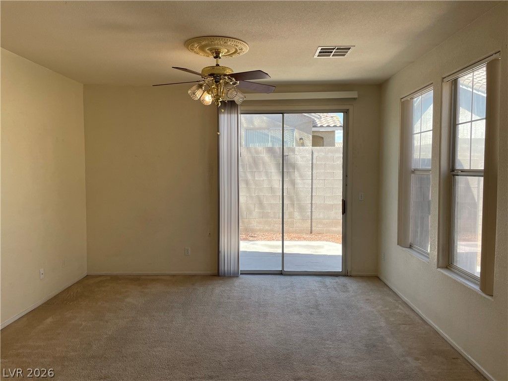 4946 Droubay Drive — photo 3