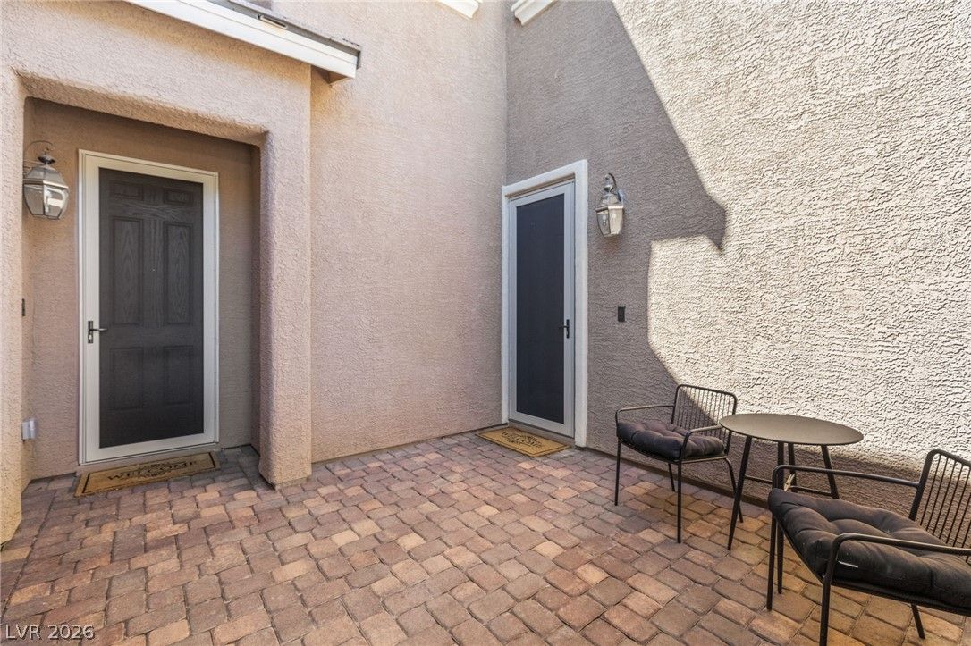 1133 Pandora Canyon Street — photo 3