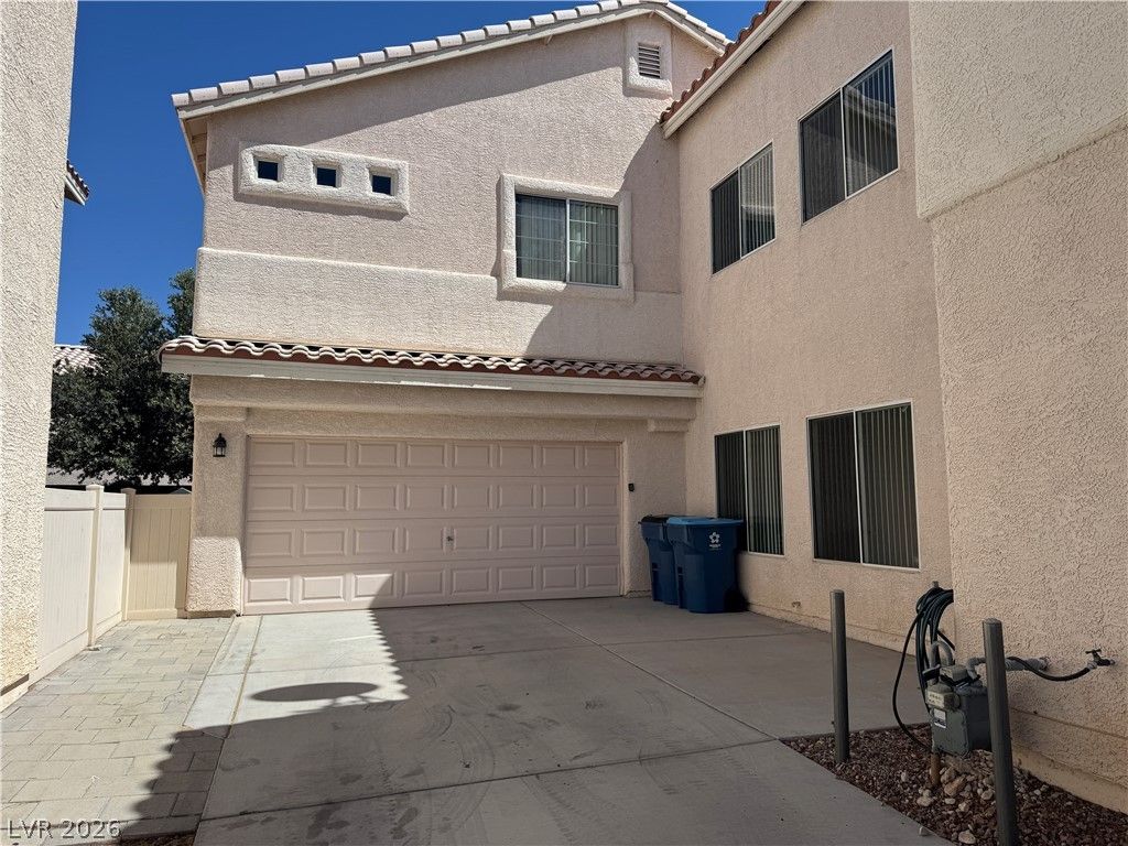 8930 Catfish Stream Avenue — photo 2
