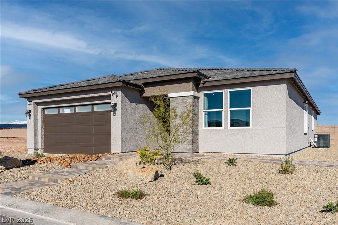 3946 Blooming Orange Avenue — photo 1 of 25