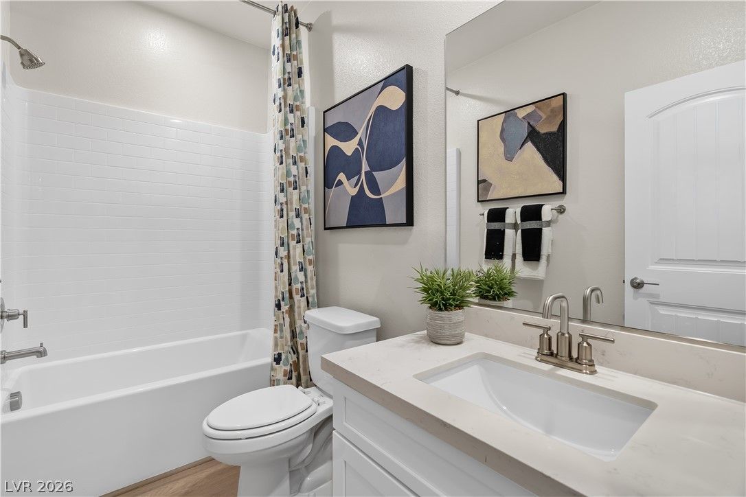 3946 Blooming Orange Avenue — photo 4 of 25