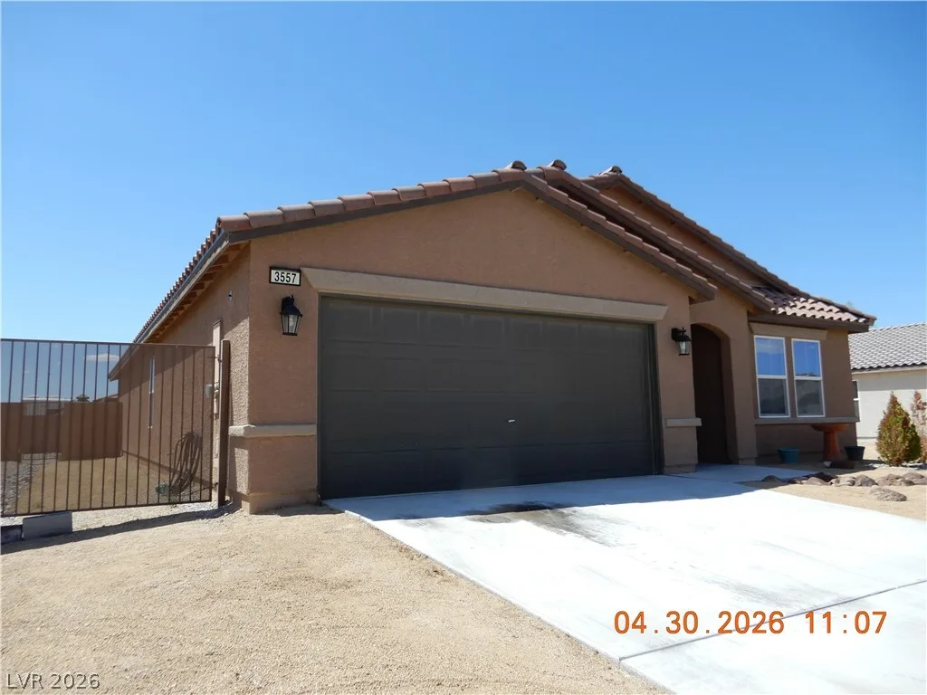 3557 East Garfield Drive — photo 2