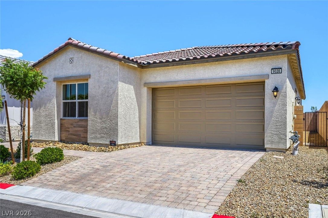 9028 Skye Canyon Ranch Street — photo 3