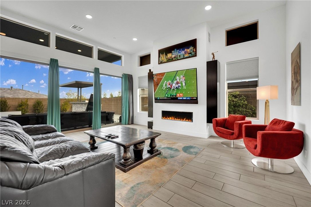 12556 Lilac Trail Avenue — photo 4