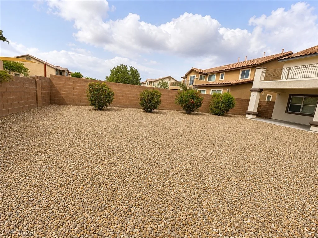 8059 Dolce Flore Avenue — photo 4