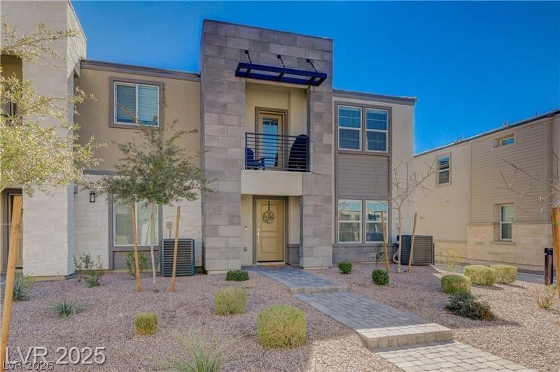 1135 Tektite Avenue — photo 3
