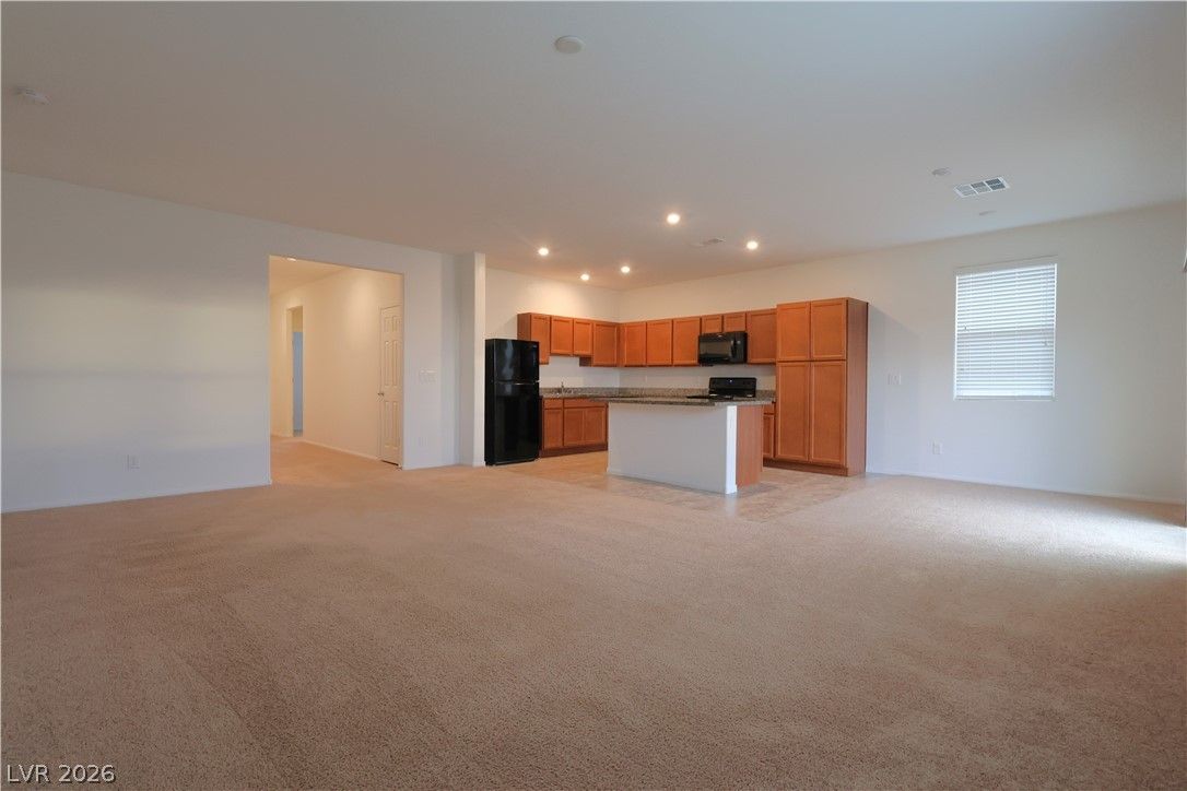 5658 South Chippewa Street — photo 5 of 15