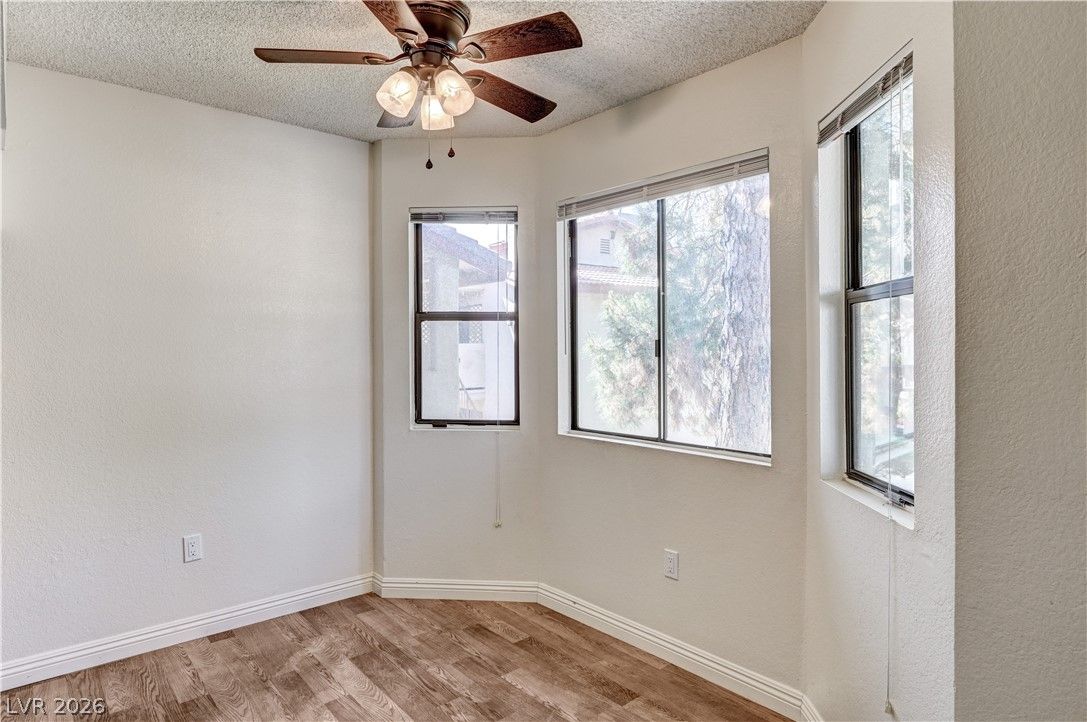 817 Rock Springs Drive 202 — photo 5