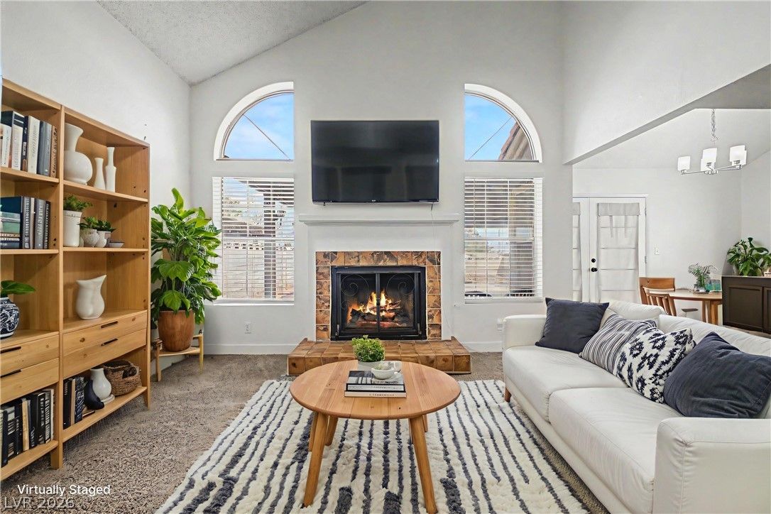317 Warmside Drive — photo 3