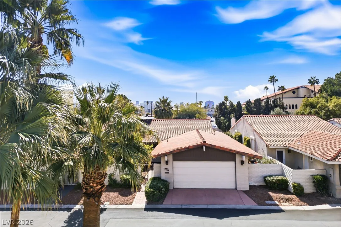 3009 Plaza De Rosa — photo 2