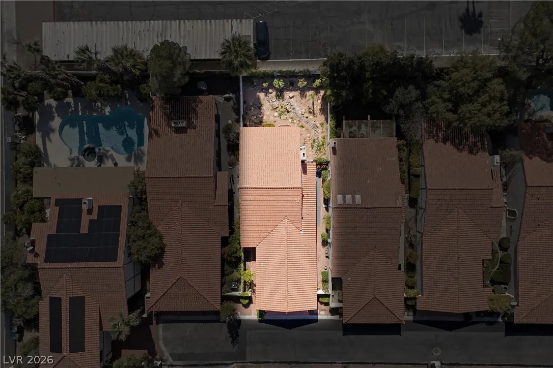 3009 Plaza De Rosa — photo 4