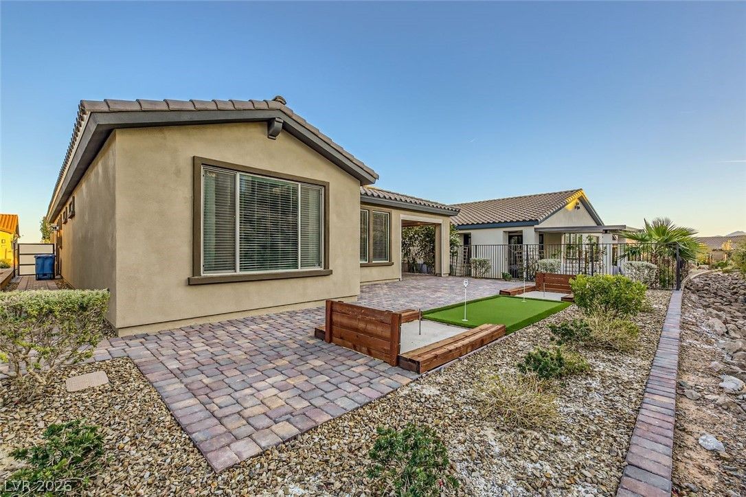 53 Stone Yucca Court — photo 2