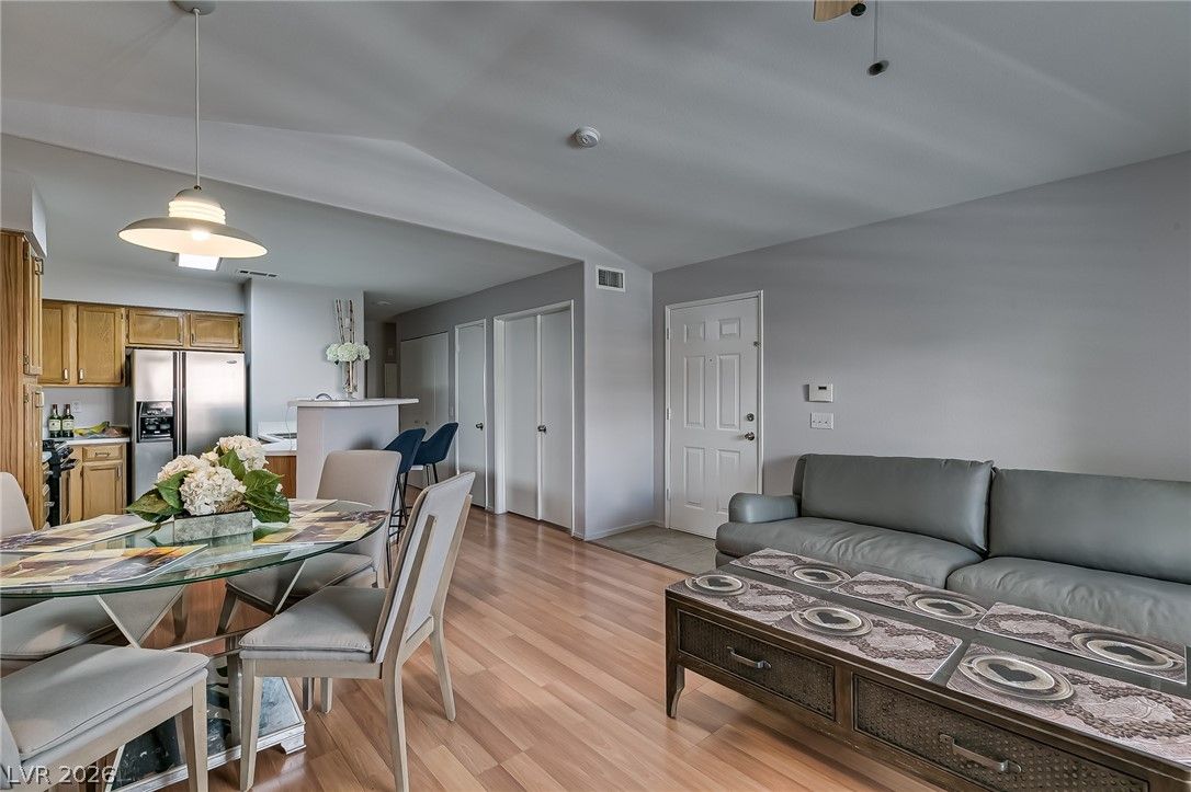 5415 West HARMON Avenue 2114 — photo 3