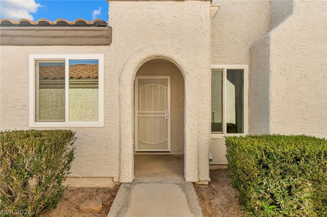 2148 Pebble Creek Lane — photo 2