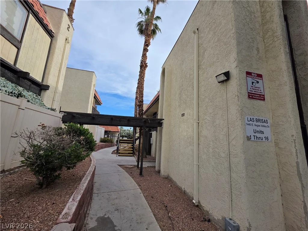 1440 Vegas Valley Drive 8 — photo 3