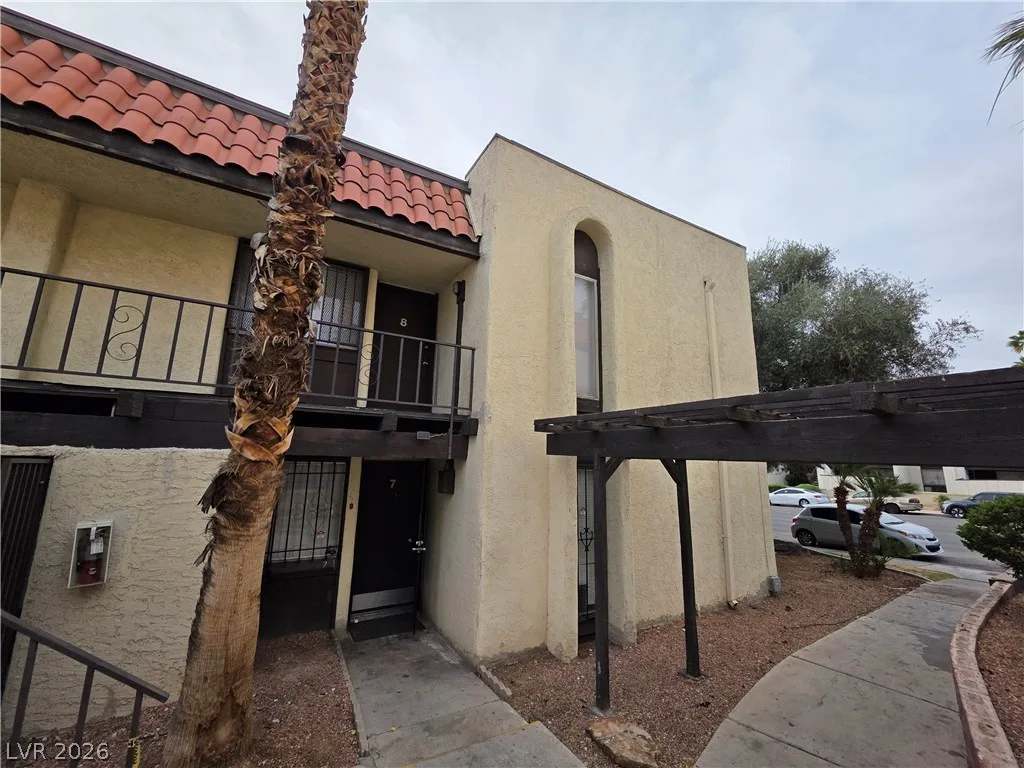 1440 Vegas Valley Drive 8 — photo 5