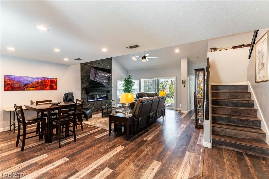 6956 Emerald Springs Lane — photo 4 of 25