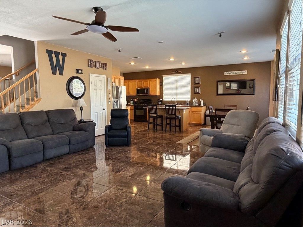 7842 Flat Creek Street — photo 2