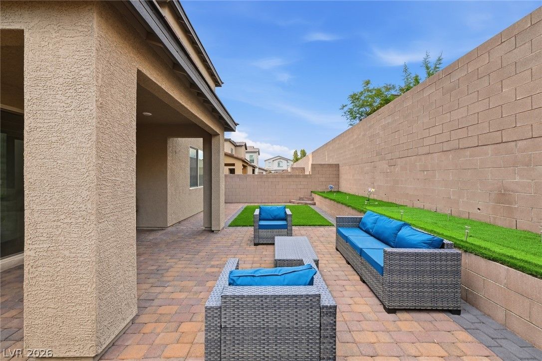 2740 Aldine Court — photo 5