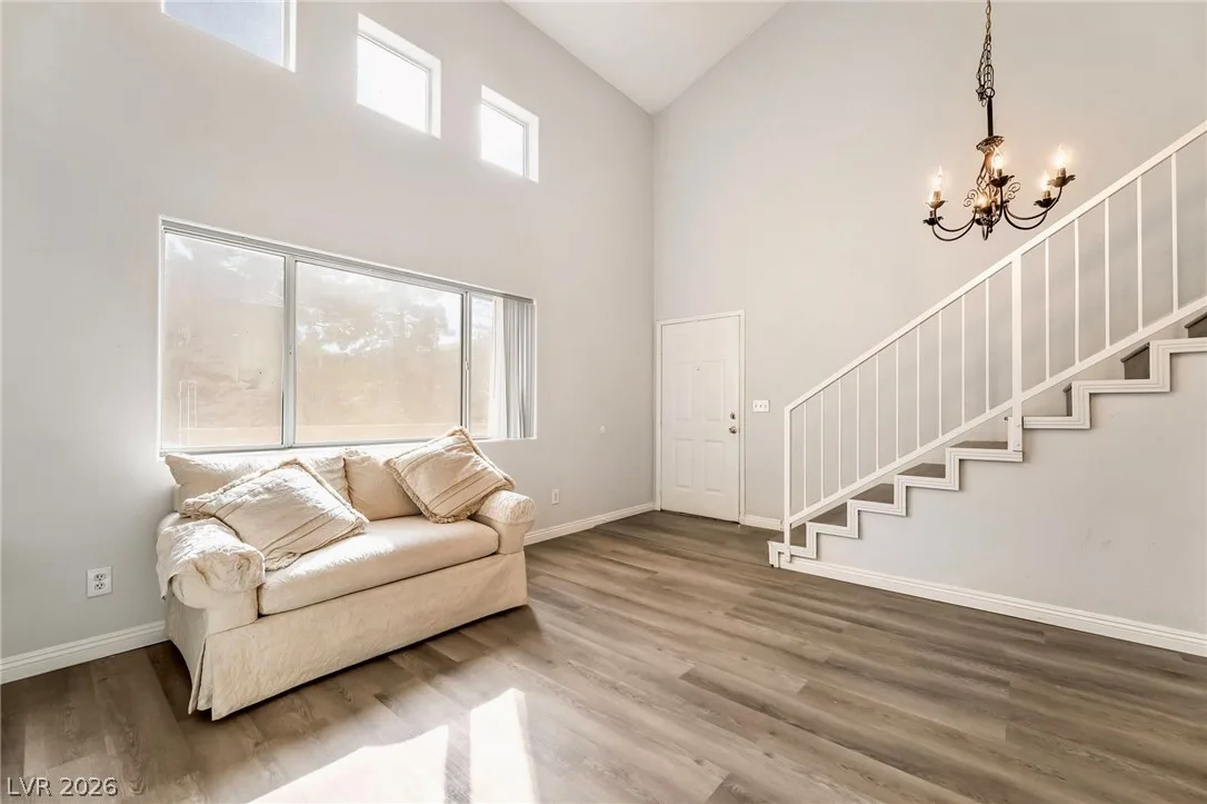5621 Lago Court — photo 5