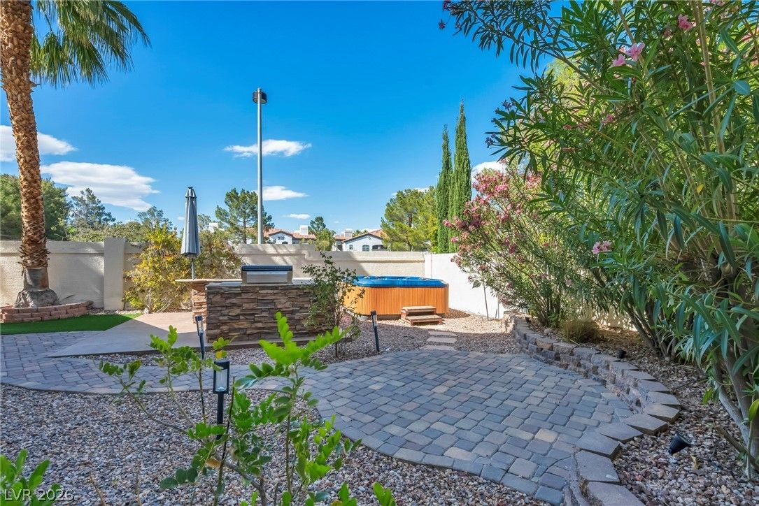 1300 Sun Copper Drive — photo 5