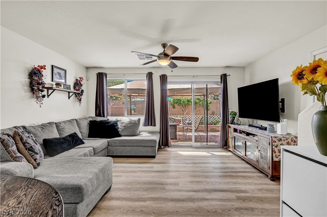 4389 Panther Cove Drive — photo 5