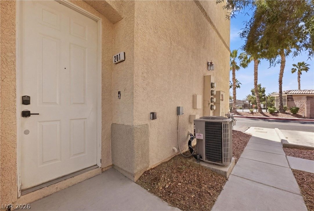 3936 Smokey Fog Avenue 201 — photo 5