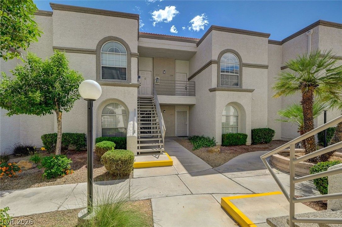 3150 Soft Breezes Drive 2209 — photo 3