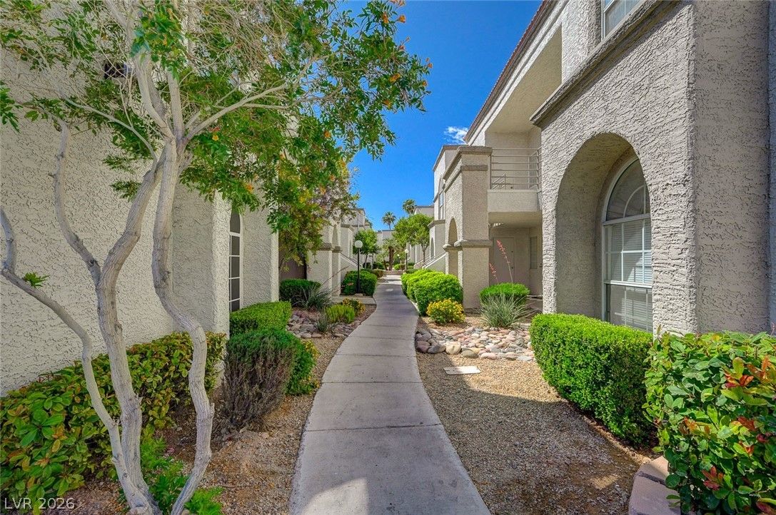 3150 Soft Breezes Drive 2209 — photo 5
