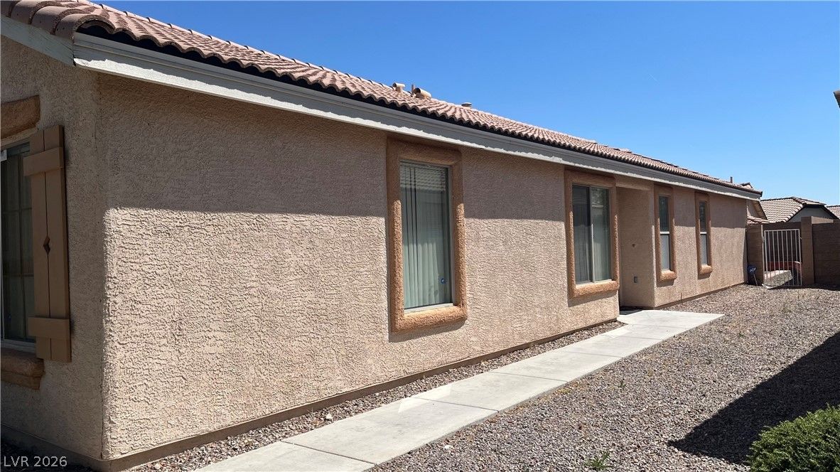 10976 Vallerosa Street — photo 3 of 17