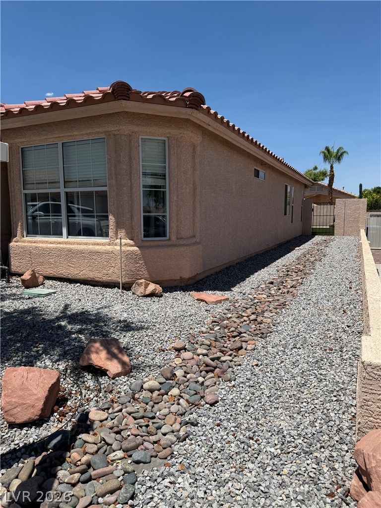 7912 Seabourn Court — photo 2
