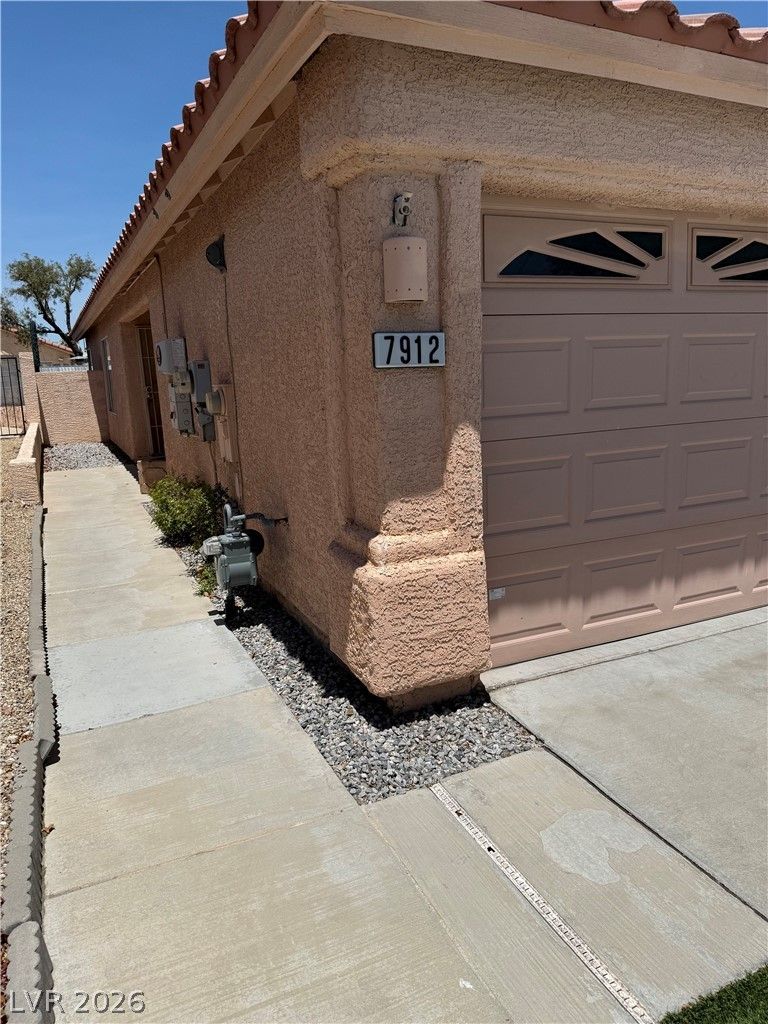7912 Seabourn Court — photo 3