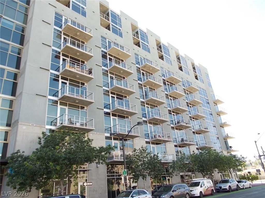 353 East Bonneville Avenue 501 — photo 4