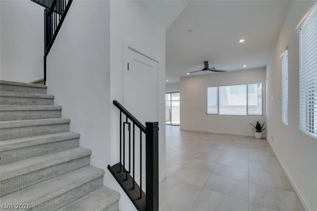 3208 Vittoria Avenue — photo 3