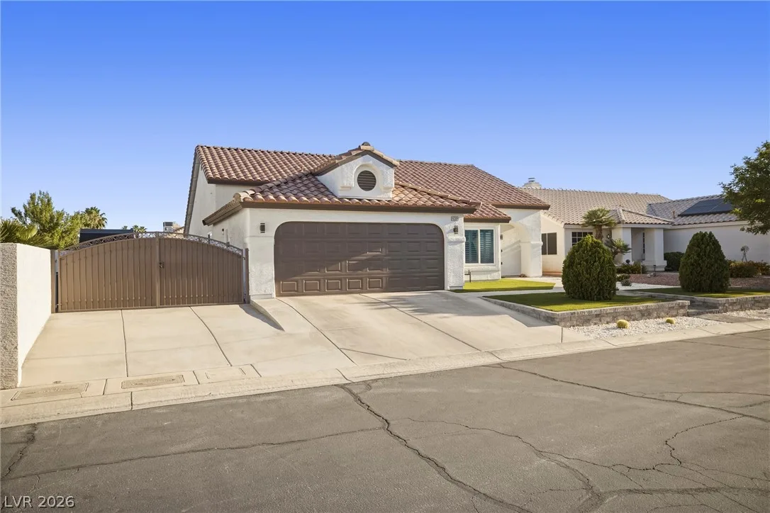 6309 Alkaid Avenue — photo 2